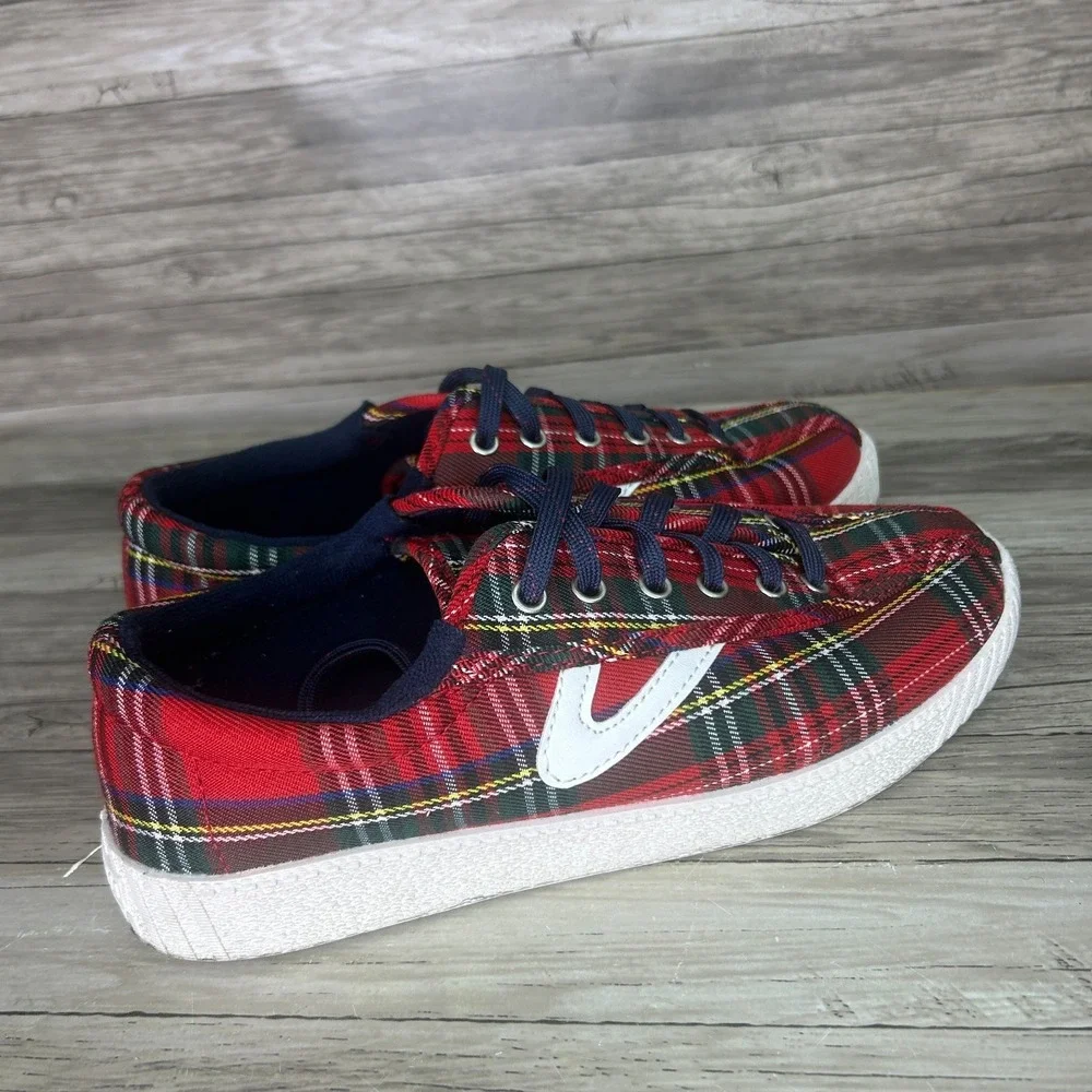 Tretorn Nylite 6.5 Red Plaid Tartan Canvas Sneakers Low Top Lace Up Shoes